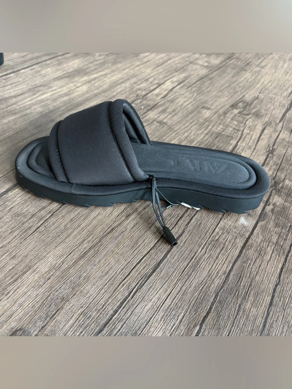 Zara Black Padded Slide Sandals with Cushioned Strap - Picture 5 of 5